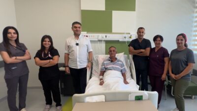 Manisa Şehir Hastanesi’nde ilk kez hastanın daralan şah damarına stent takıldı