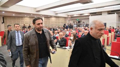 Bahçeli’nin ismi kaldırıldı, MHP ve AK Parti grubu meclisi terk etti