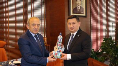 Kazakistan heyetinden Manisa TSO’ya ziyaret