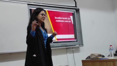 Kula’da öğrencilere diyabet ve bağımlılıkla mücadele eğitimi