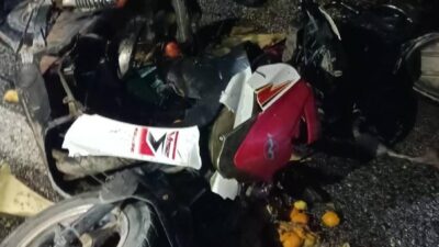 Manisa’da otomobil ile ekobis çarpıştı: 1’i ağır, 2 yaralı