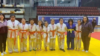 Salihli’nin süper minik judocuları, İzmir’de 9 madalya kazandı