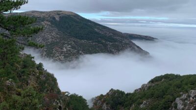 TURBELDAK üyeleri Spil Dağı’nda yürüdü