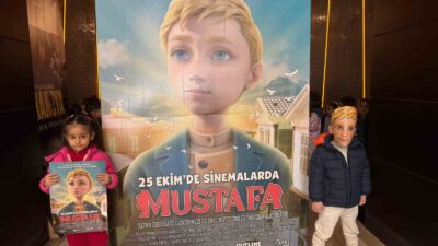 Turgutlu Belediyesi ÇKSM öğrencileri ’Mustafa’ filmini izledi