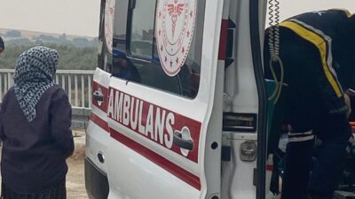 Turgutlu’da, devrilen traktörün altında kalan sürücü yaralandı
