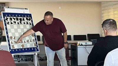 Yükümlüler satranç öğrenecek