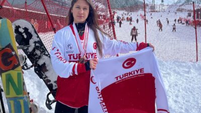 Bir ay önce başladığı sporda Türkiye şampiyonu oldu