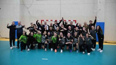 Manisa BBSK Hentbol Takımından tarihi başarı