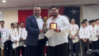 Manisalı kuaförler Kütahya’dan iki kupa ile döndü