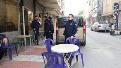 Şehzadeler Zabıtasından kaldırım işgaline sıkı denetim