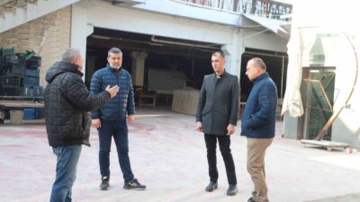 Başkan Akın Cumartesi Pazarı’ndaki çalışmaları inceledi