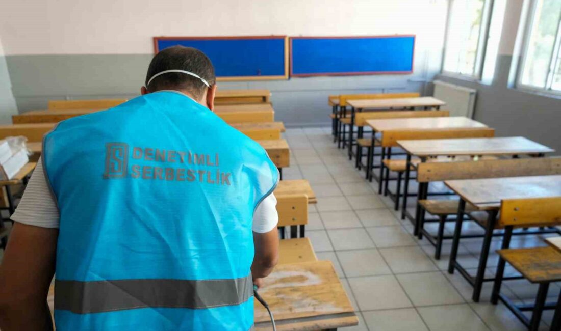 Eğitime destek sağlayan yükümlülere teşekkür belgesi Cumhuriyet Başsavcısı Kurtça Eker,
