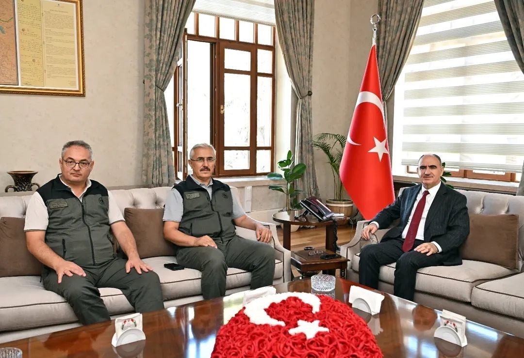Vali Özkan’dan orman ekiplerine teşekkür