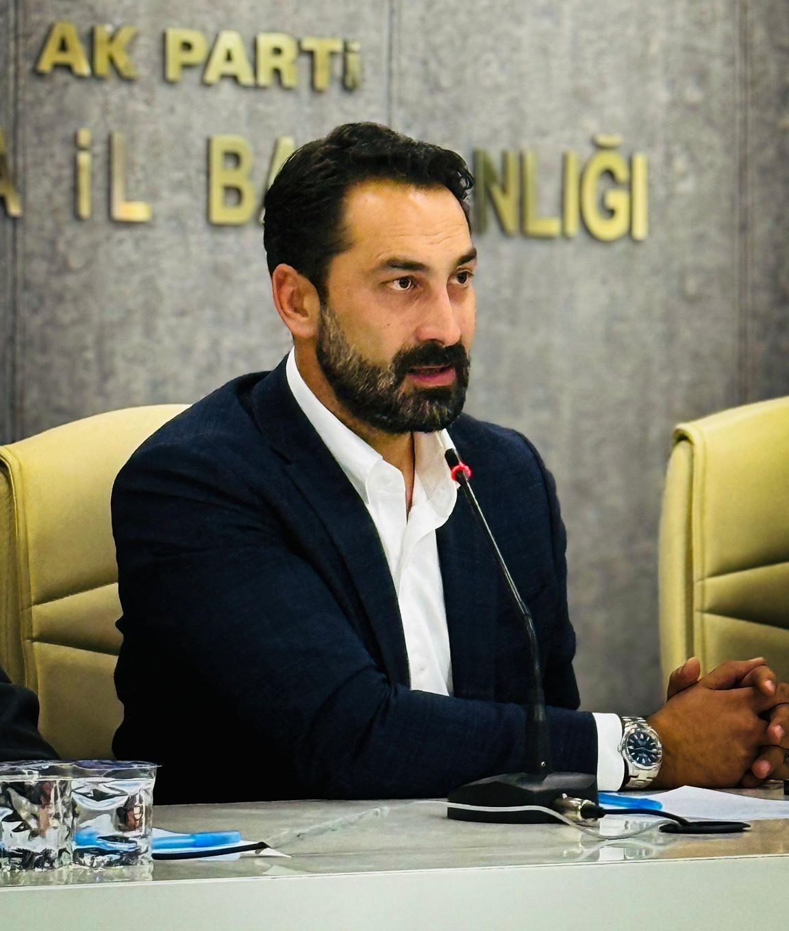 AK Parti’li Mücahit Arınç’tan CHP İl Başkanı Özalper’e tebrik