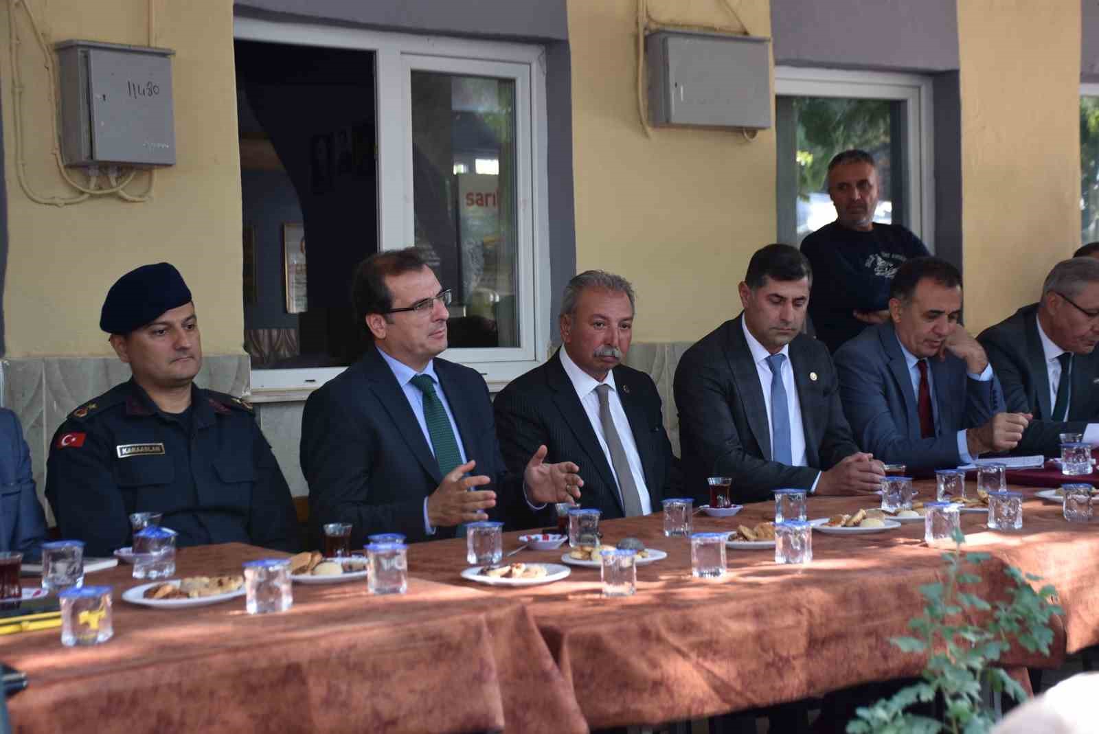 Kaymakam Güldoğan halkın taleplerini yerinde dinledi