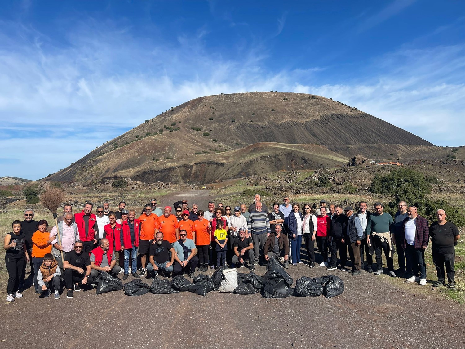 Manisa Kamp Karavan Derneği üyeleri Kula Jeoparkı’nı gezdi