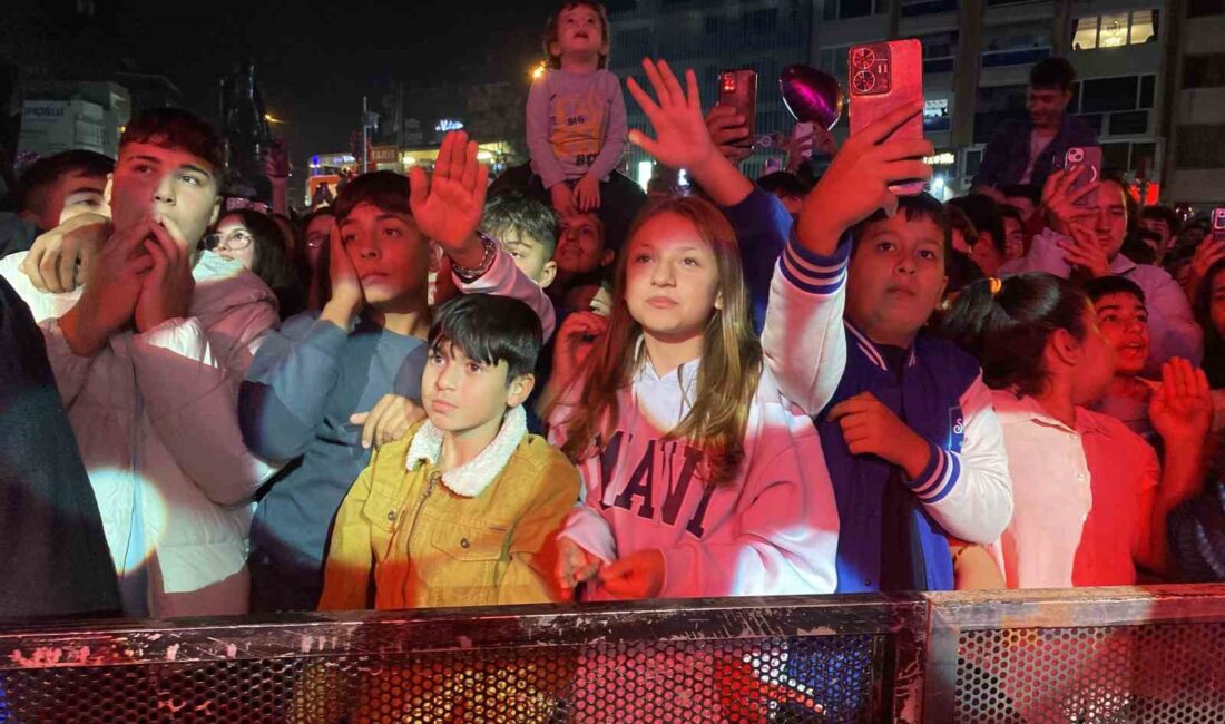 Manisa’da ertelenen Aleyna Tilki coşkuyla gerçekleşti Manisa’nın Alaşehir ilçesinde Kurtuluş