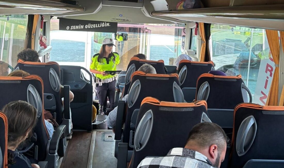 Manisa’da otobüslerde emniyet kemeri denetimi Manisa İl Emniyet Müdürlüğü