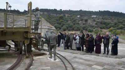 Manisalı gazilerden anlamlı seyahat