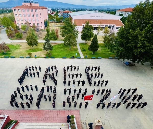 Manisa’nın Salihli ilçesinde liseli