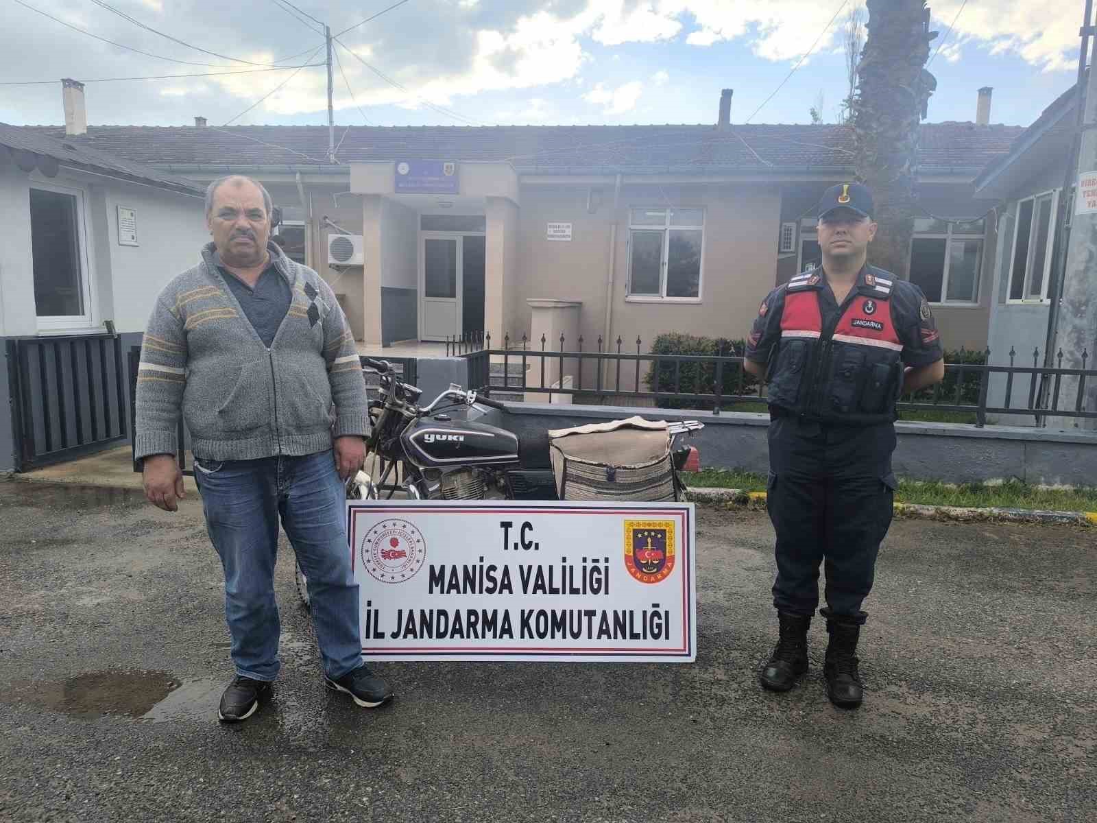 Salihli’de plakasız motosiklet çalıntı çıktı