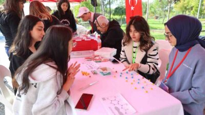 Yunusemre’de bilim şenliği başladı