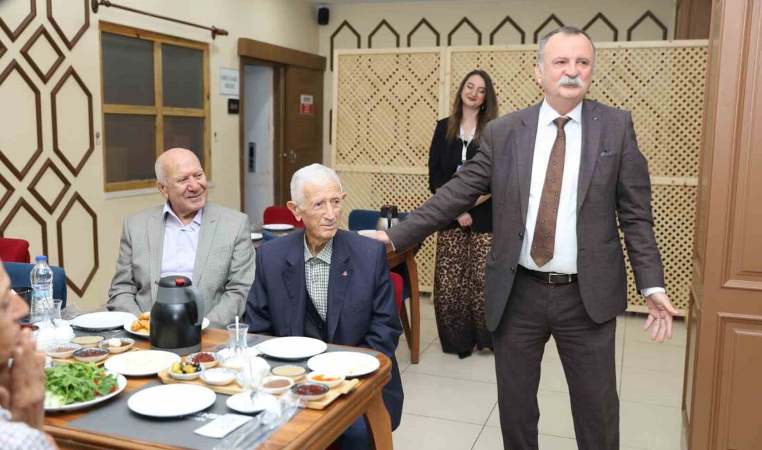 Yunusemre’den Yaşlılar Günü’ne özel vefa etkinliği Yunusemre Belediyesi, 1 Ekim