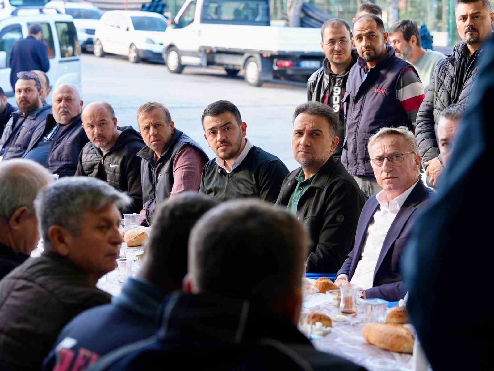 AK Parti’li Baybatur esnafın isteklerini yerinde dinledi