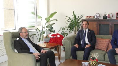 AK Partili Kasapoğlu: “Kula’da hem spor altyapısının hem de gençlik çalışmalarının güçlendirilmesi adına iş birliğimiz sürecek”