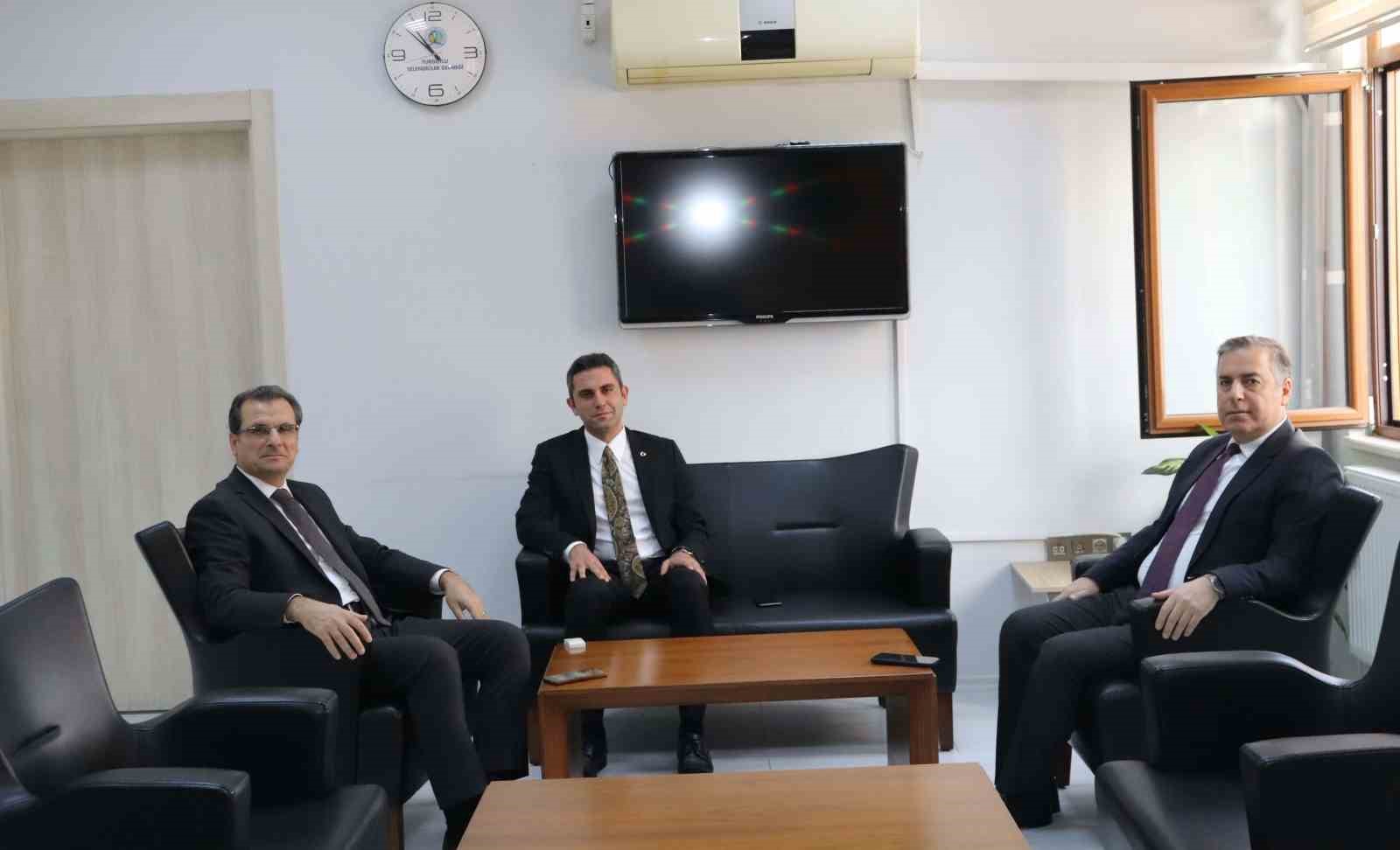 Kaymakamlardan Kaymakam Yıdız’a ’hayırlı olsun’ ziyareti