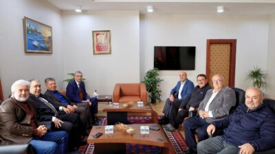 Manisa eski Valisi Celalettin Güvenç Akhisar’da