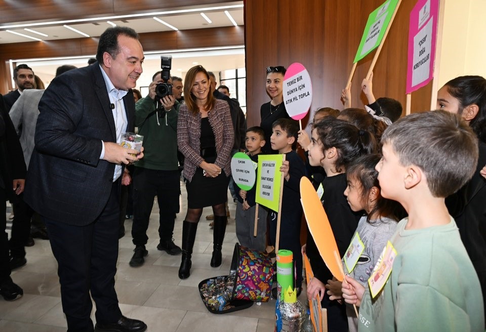 Manisa’da atık piller fidana dönüşüyor