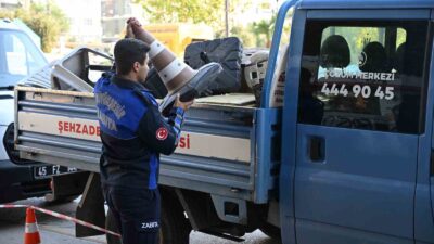 Manisa’da kaldırımlar vatandaşa geri veriliyor