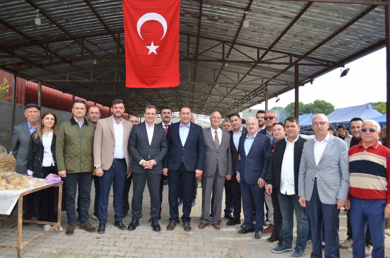 Salihli’de binlerce kişinin katıldığı yağmur duası ve hayır yemeği