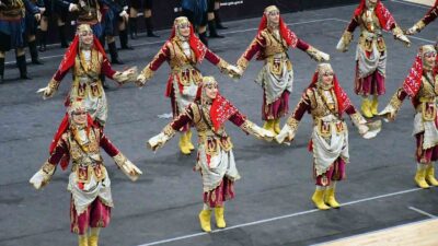 Yunusemre’de halk oyunları heyecanı başlıyor