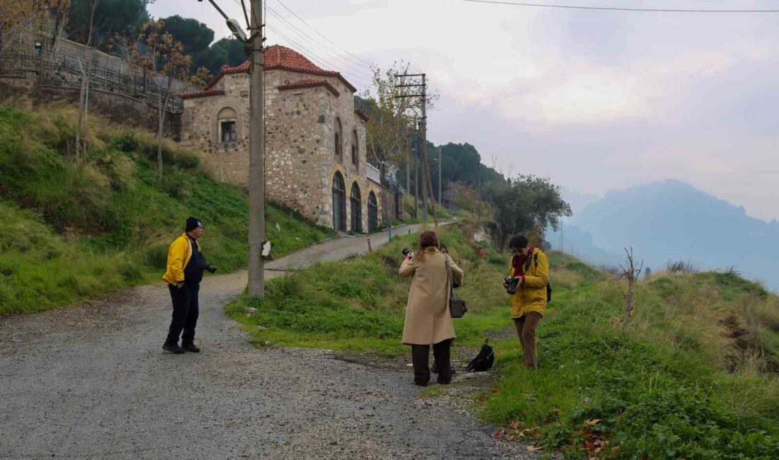 İzmir’den gelen fotoğraf tutkunları,