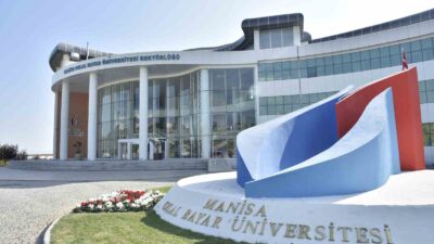 Manisa Celal Bayar Üniversitesi, Yükseköğretim