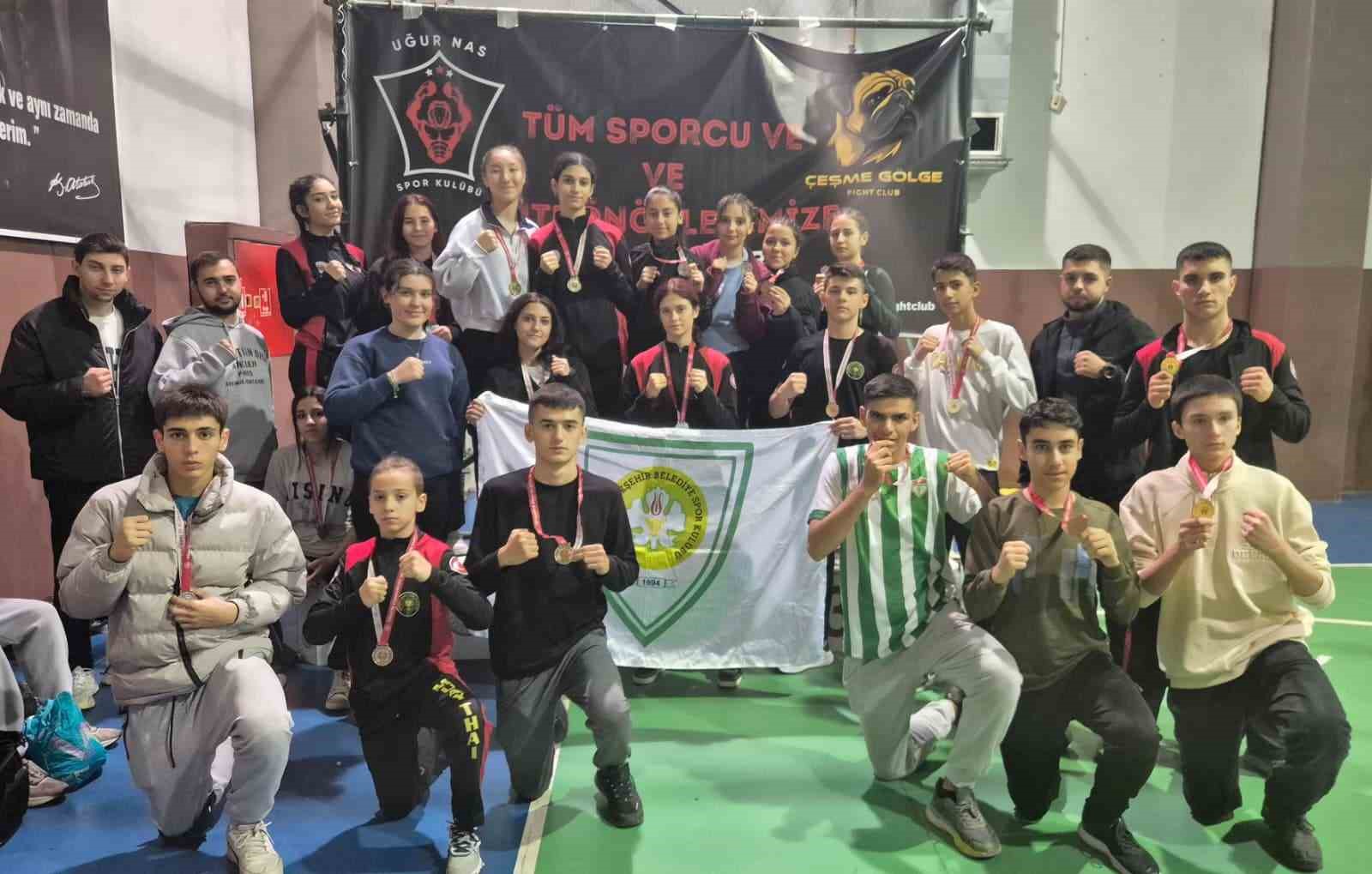 Manisa Muaythai Takımı madalyalara ambargo koydu