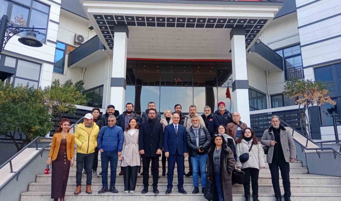 Manisa Valisi Vahdettin Özkan,