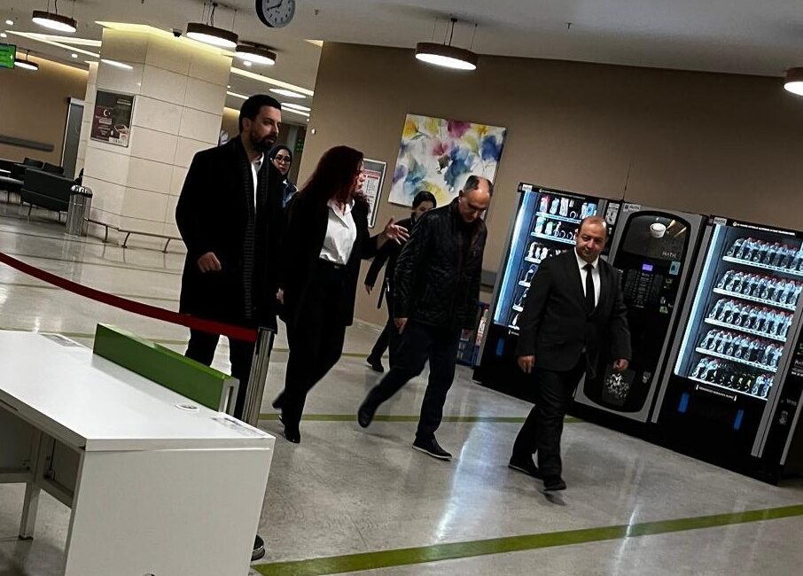 Manisa Valisi Vahdettin Özkan,