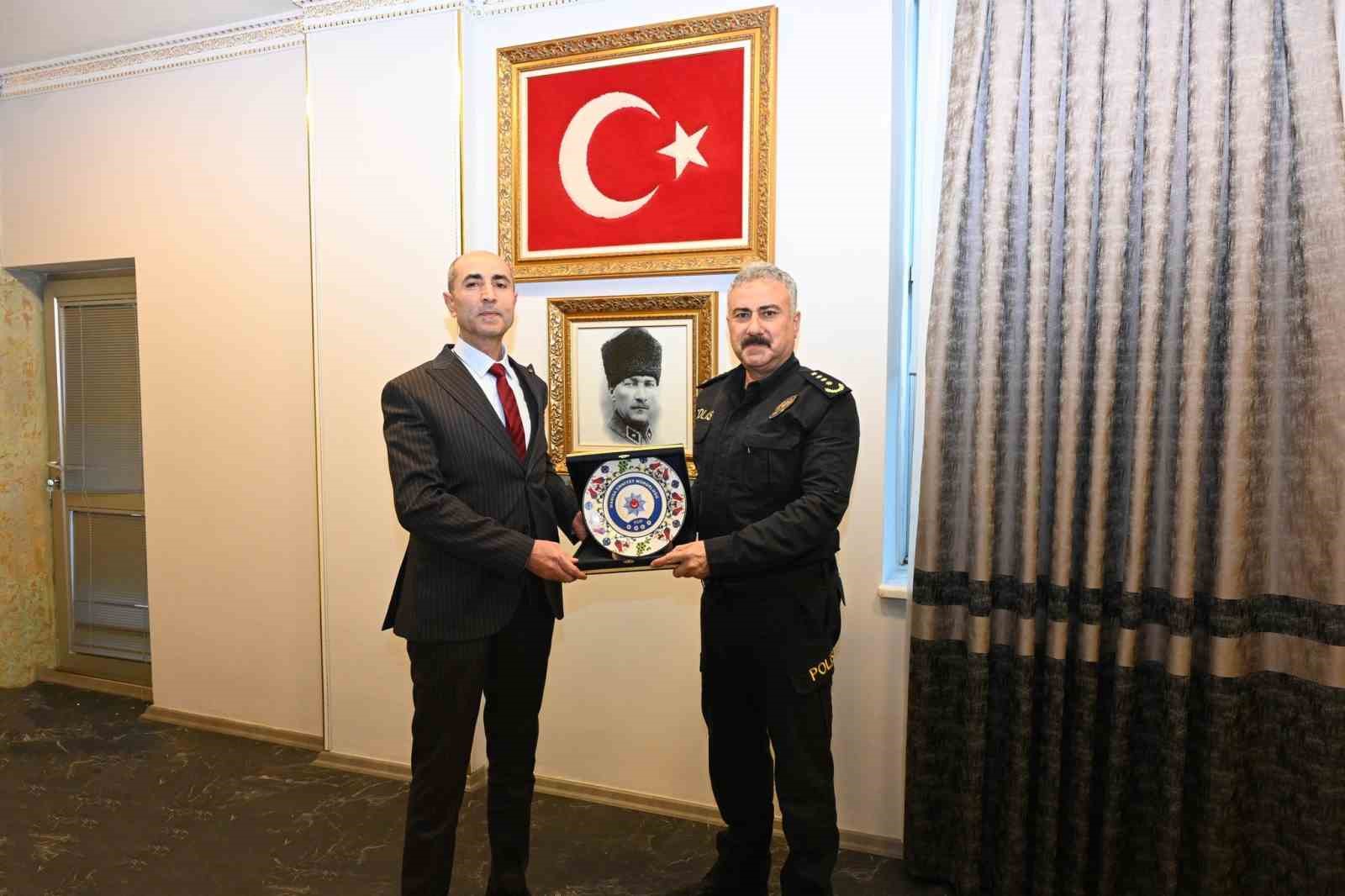 Salihli İlçe Emniyet Müdürü Burhan Demirkıran emekli oldu