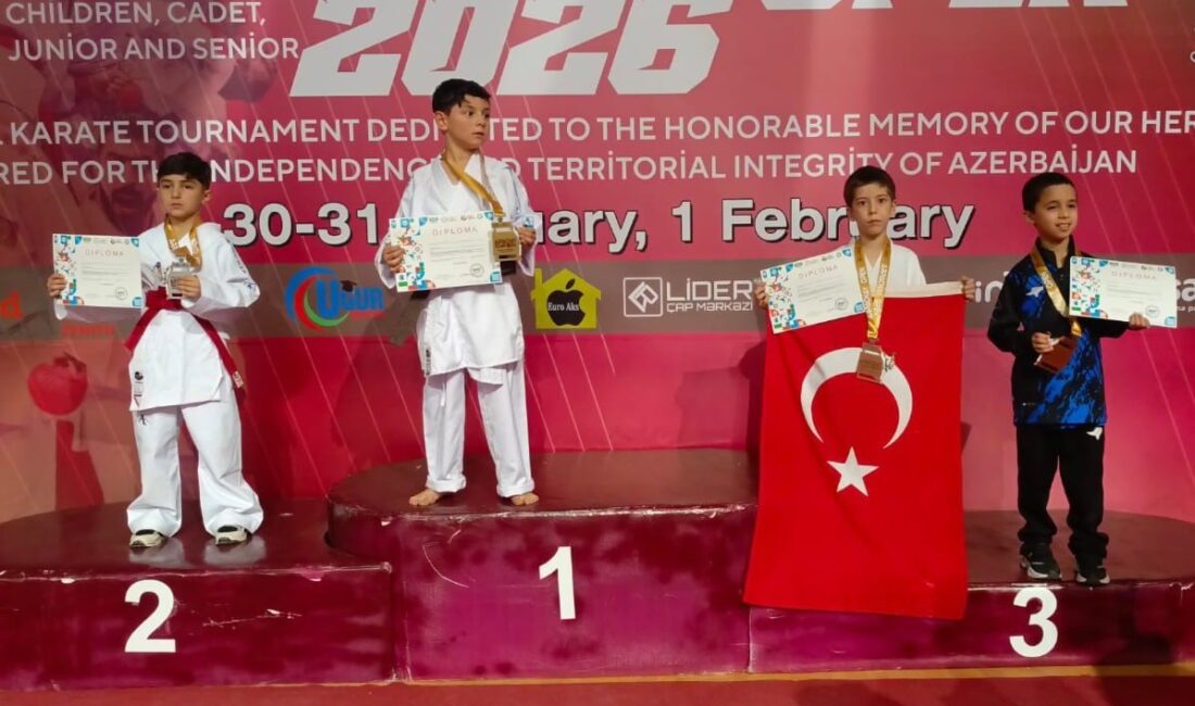Alaşehir Belediyesi Karate Kulübü sporcuları,