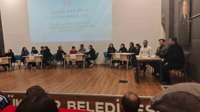 Sarıgöl’de dört lise arasında düzenlenen