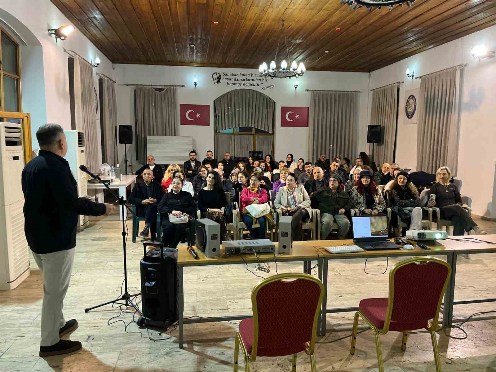 Salihli’de fotoğraf rüzgarı: SALFOD sunum günleri başladı