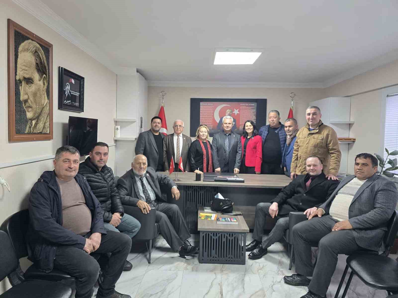 Salihlili muhtarlar yeni başkanını seçti