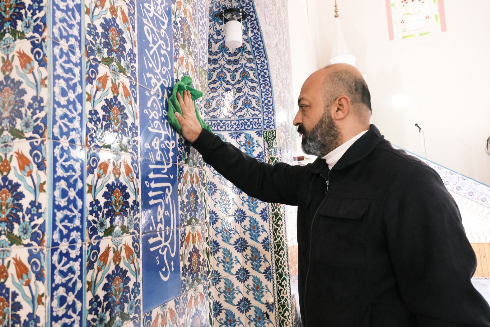 Yunusemre’de ibadethaneler ramazana hazırlanıyor