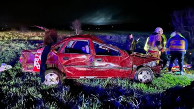 Manisa’nın Kula ilçesinde bir otomobil