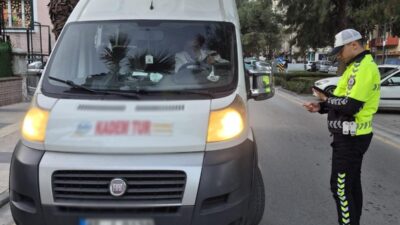 Manisa’da polis ekiplerinin okul servislerine