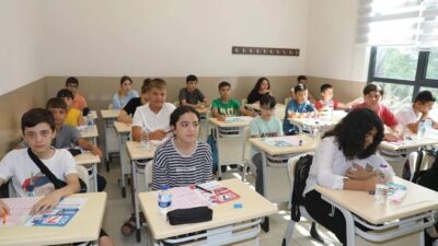 Şehzadeler Belediyesi, bahar döneminde öğrencilere