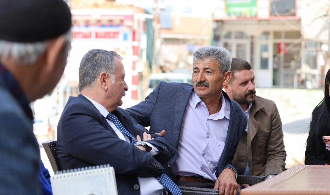 Yunusemre Belediye Başkanı Semih